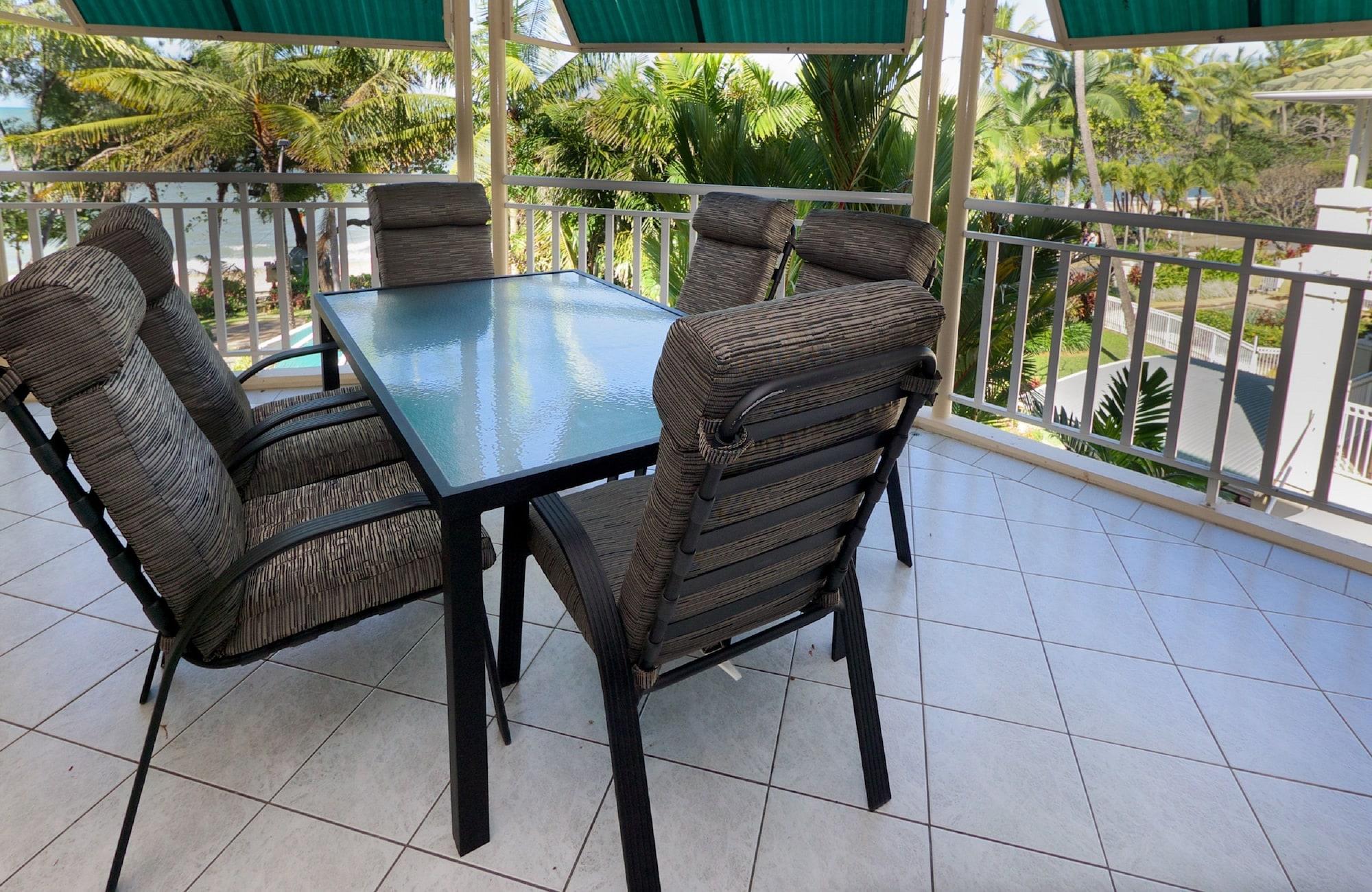 On The Beach Apartments Тринити Бич Экстерьер фото