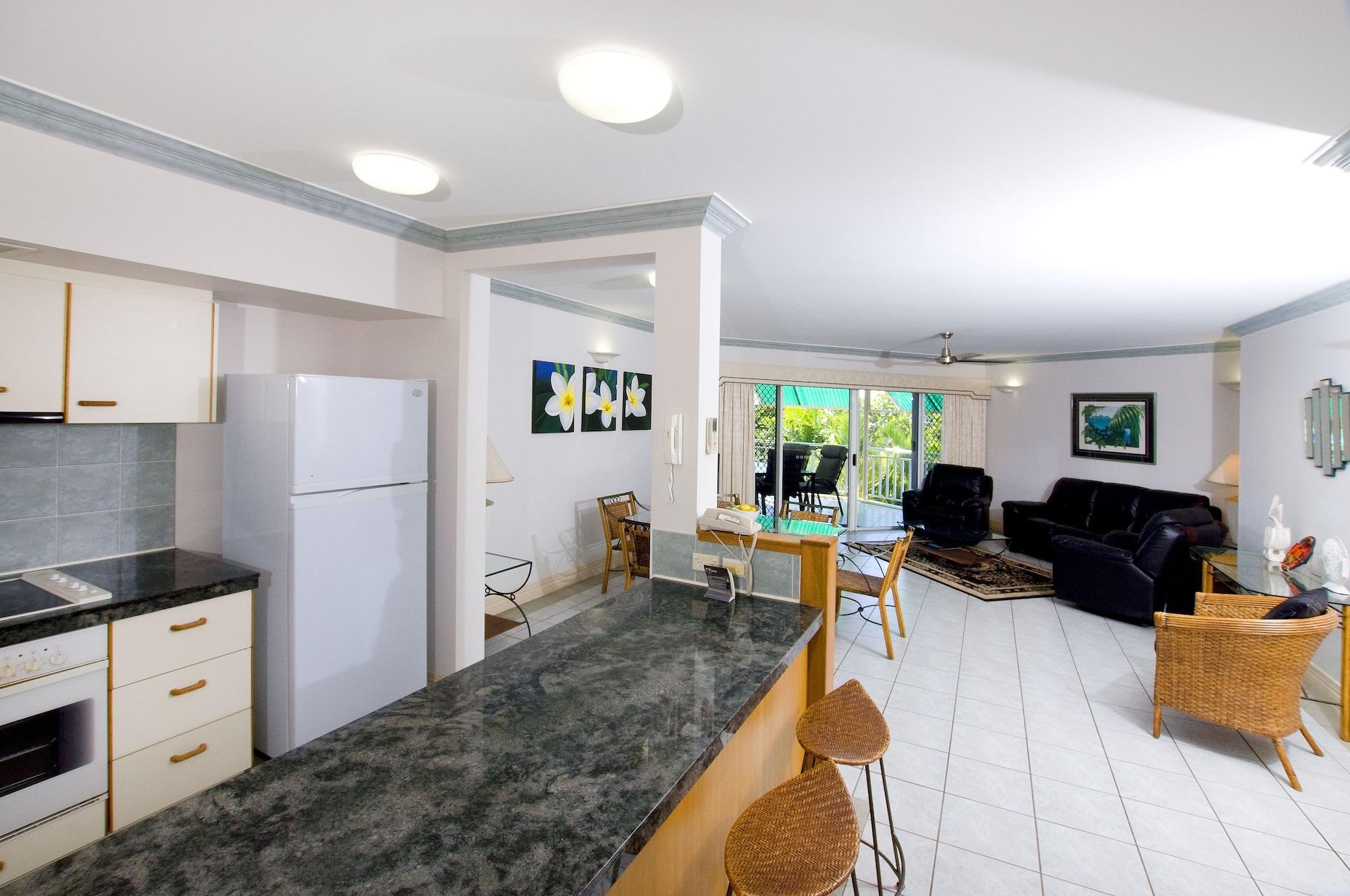 On The Beach Apartments Тринити Бич Экстерьер фото
