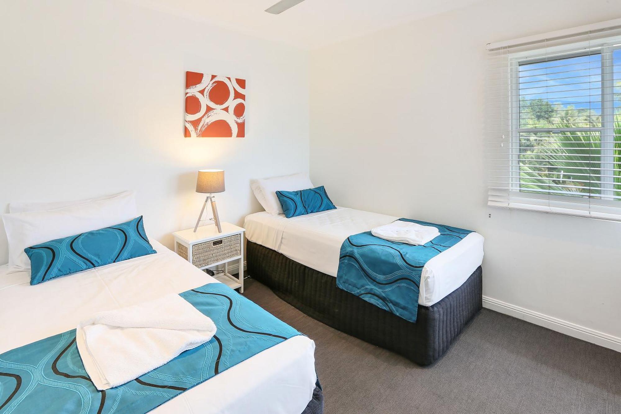 On The Beach Apartments Тринити Бич Номер фото