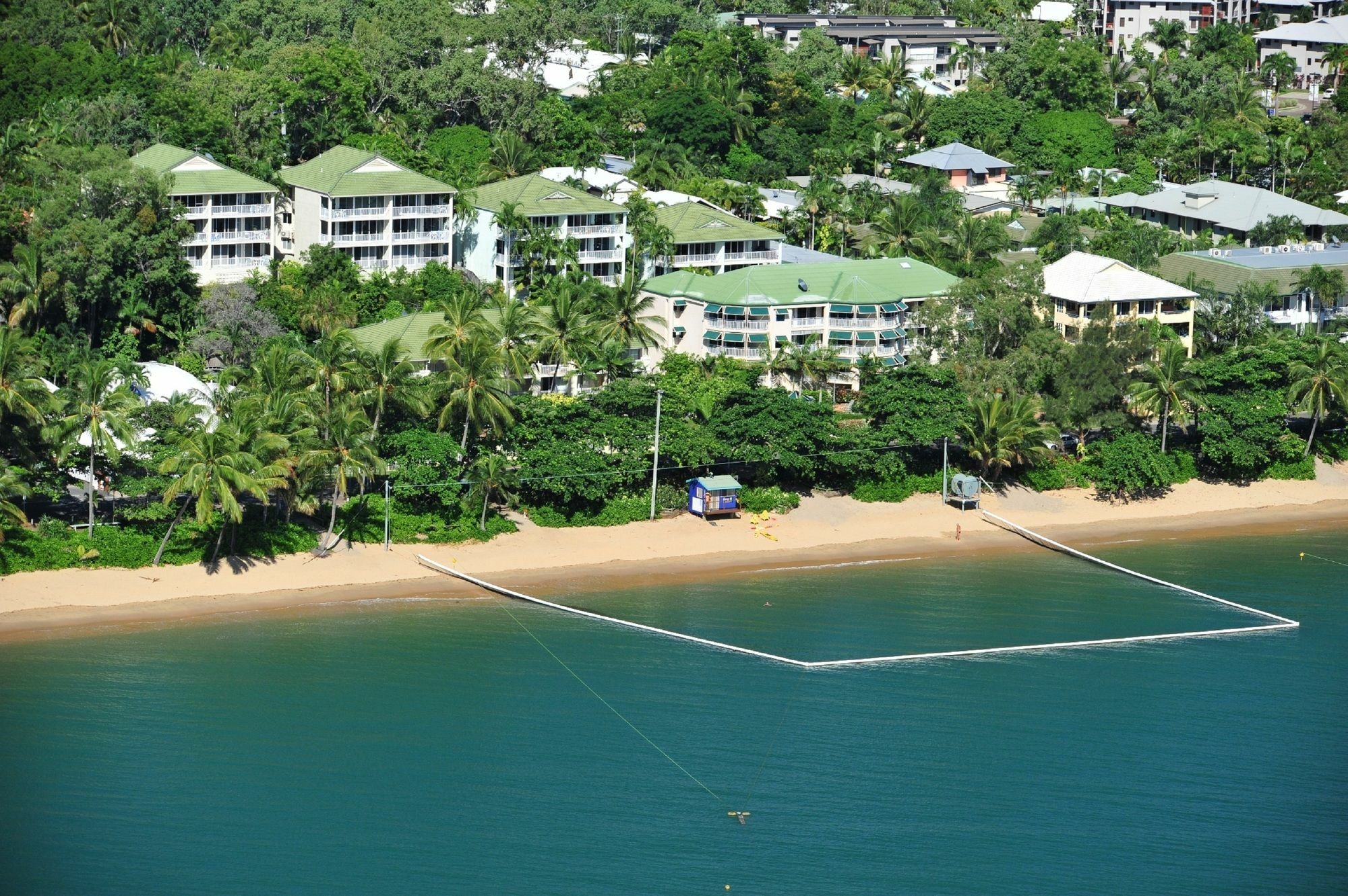 On The Beach Apartments Тринити Бич Экстерьер фото